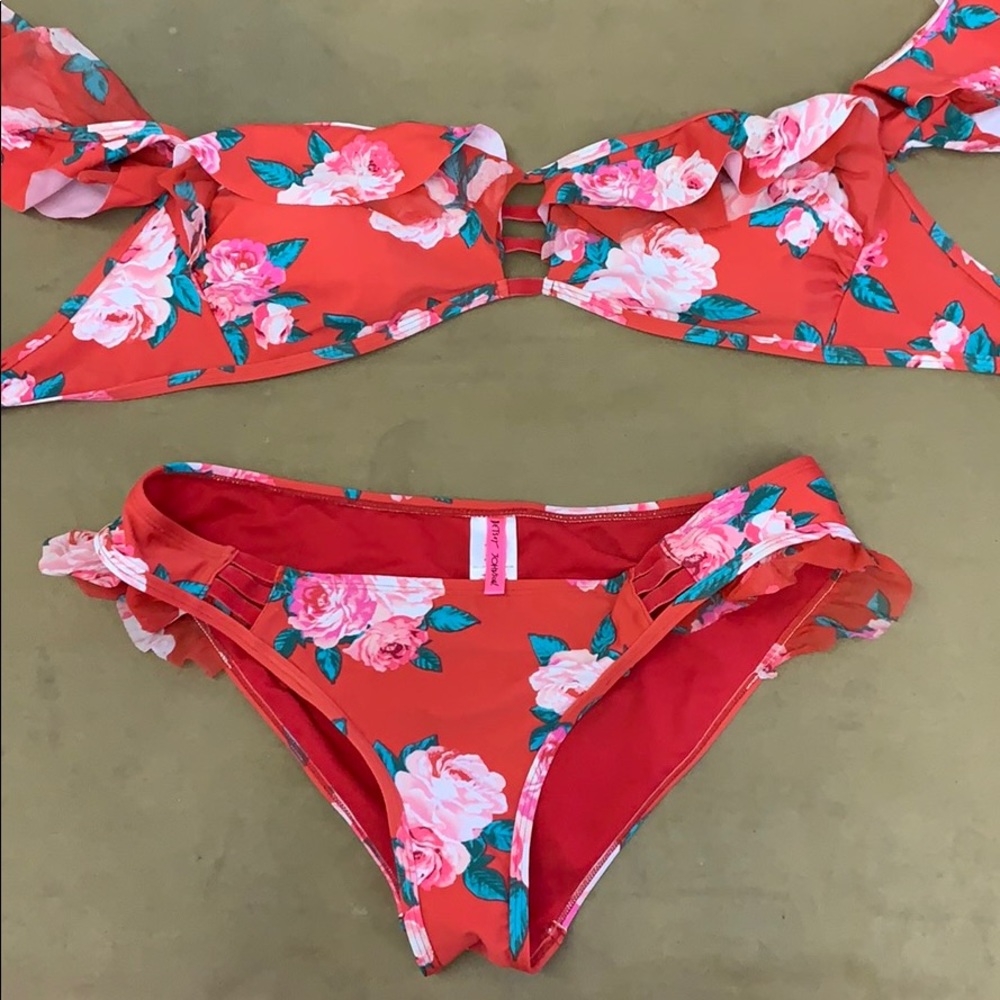 Large NWOT Betsy Johnson bathing suit